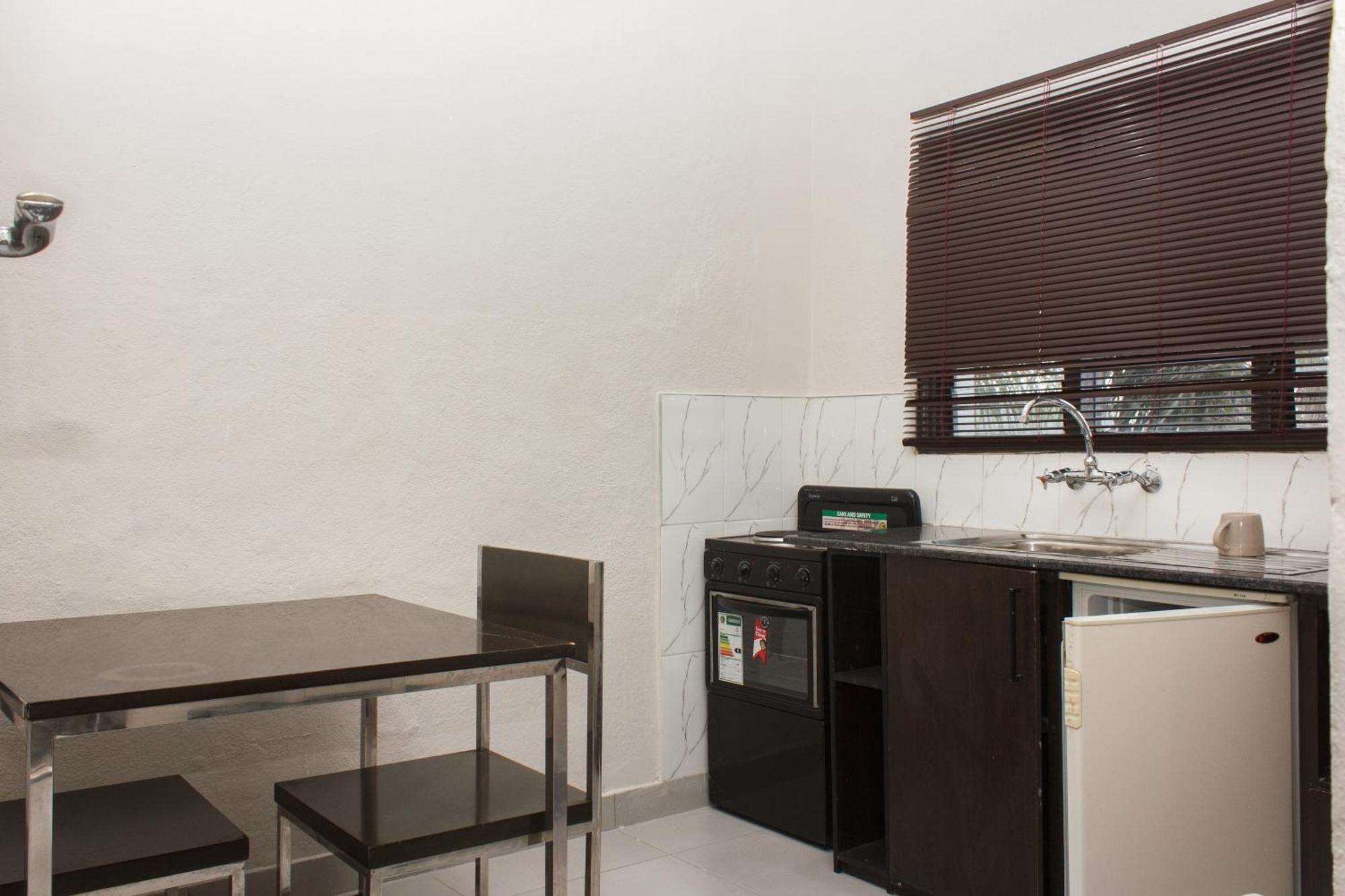 Cedar Place Limited Blantyre Extérieur photo