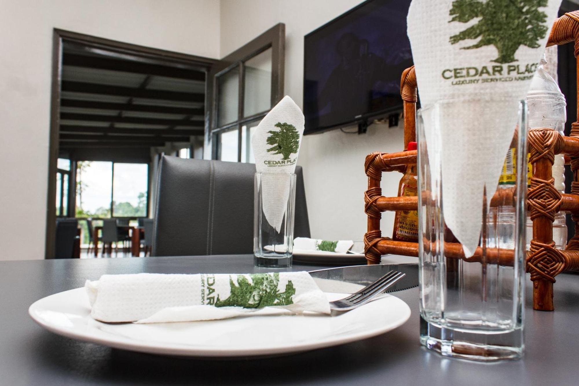Cedar Place Limited Blantyre Extérieur photo